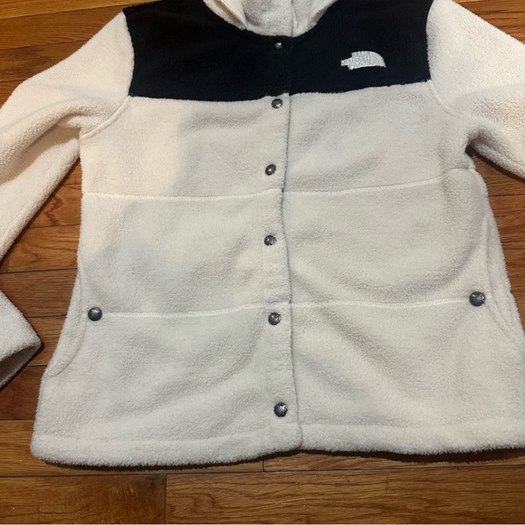 The North Face Women’s Gemma Fleece Jacket Sherpa Snap Hooded Med - Picture 3 of 9